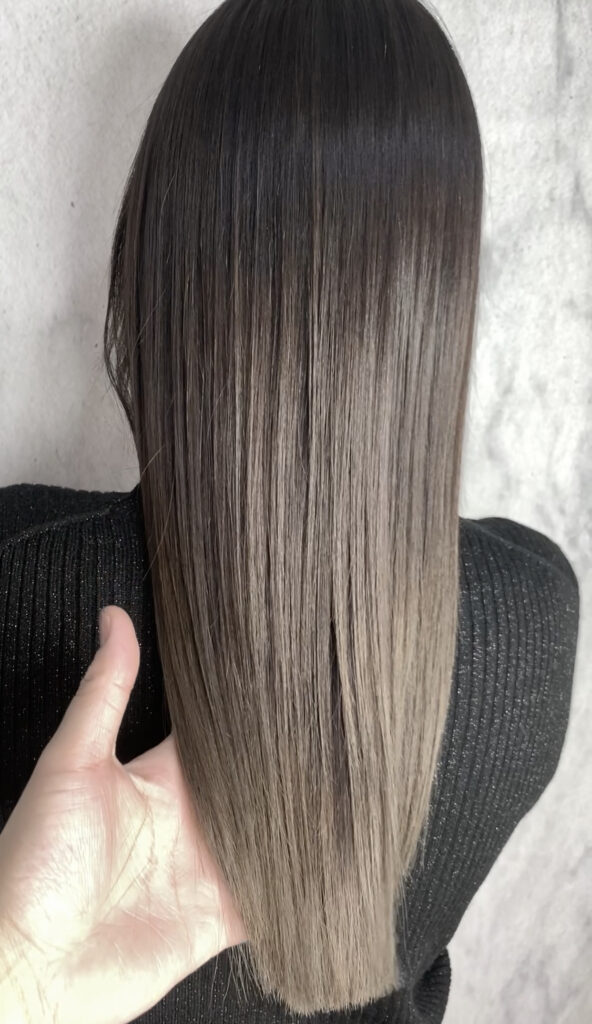 ワンメイクグラデーショングレージュ ハリウッドトリートメント Licht Hairworks リヒトヘアワークス Vivi掲載店