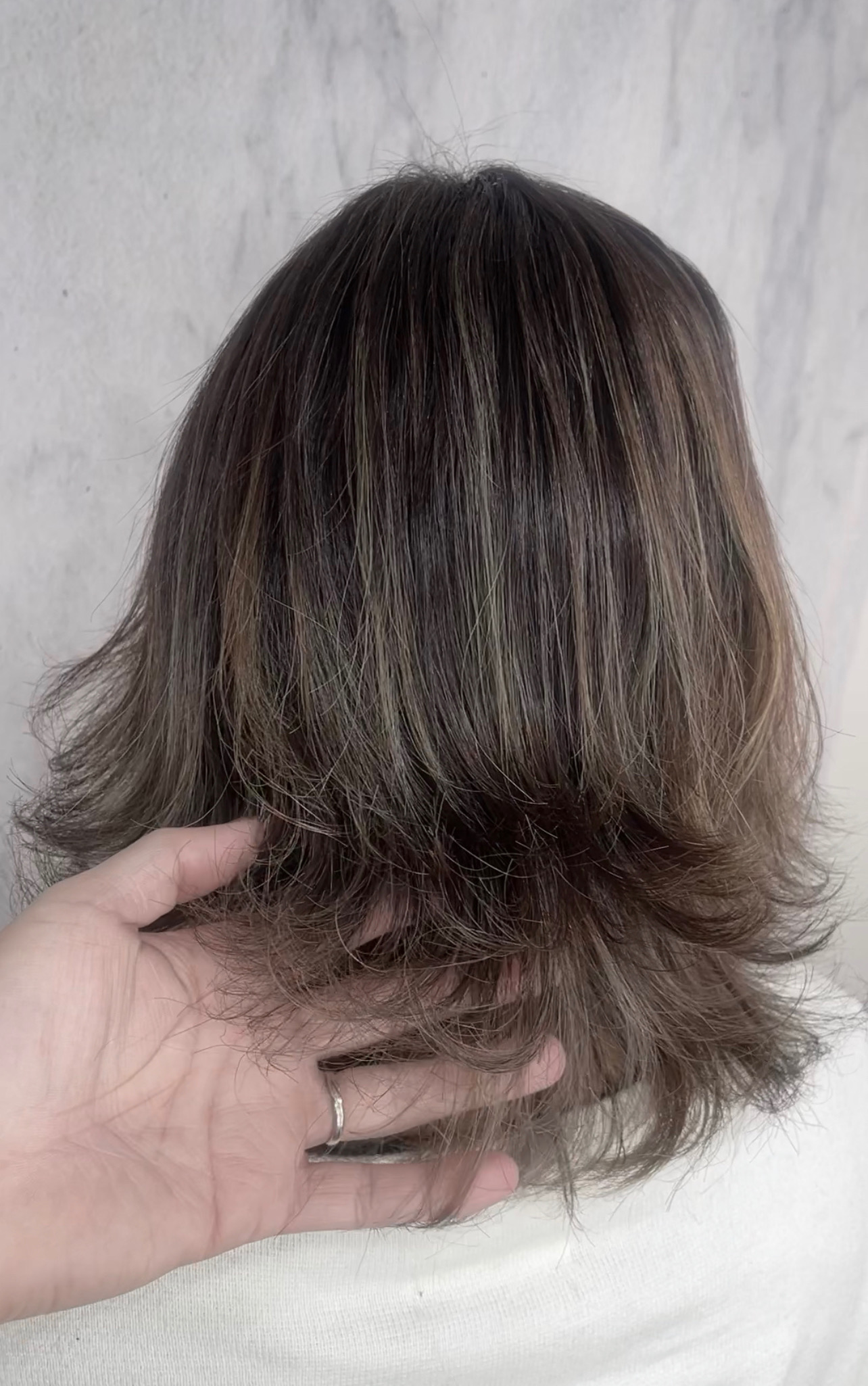 白髪隠し ６枚シャドールーツ グレージュカラー Licht Hairworks リヒトヘアワークス Vivi掲載店